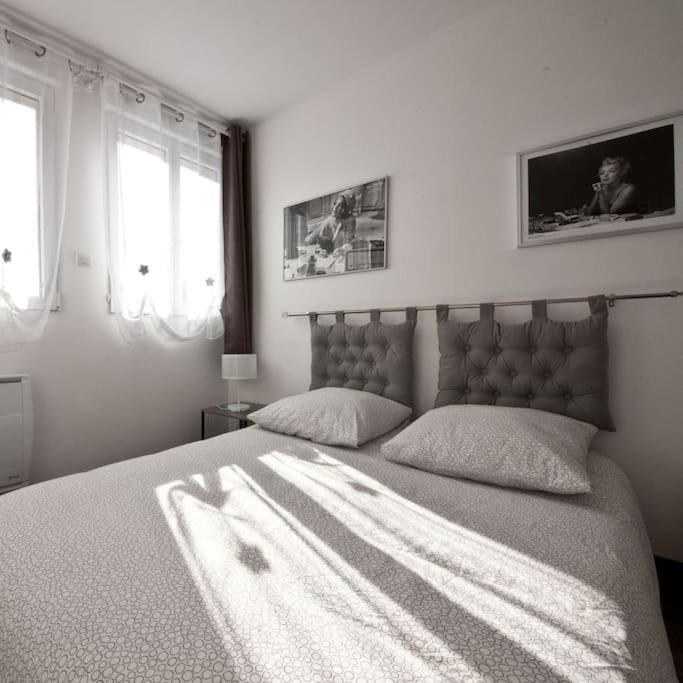 62 M2 Ensoleille Parking Gratuit Sur Place Apartment