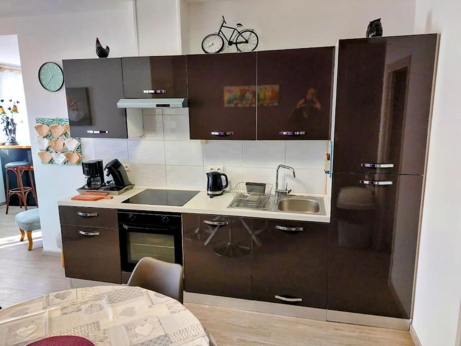 Apartment 62 M2 Ensoleille Parking Gratuit Sur Place Arras